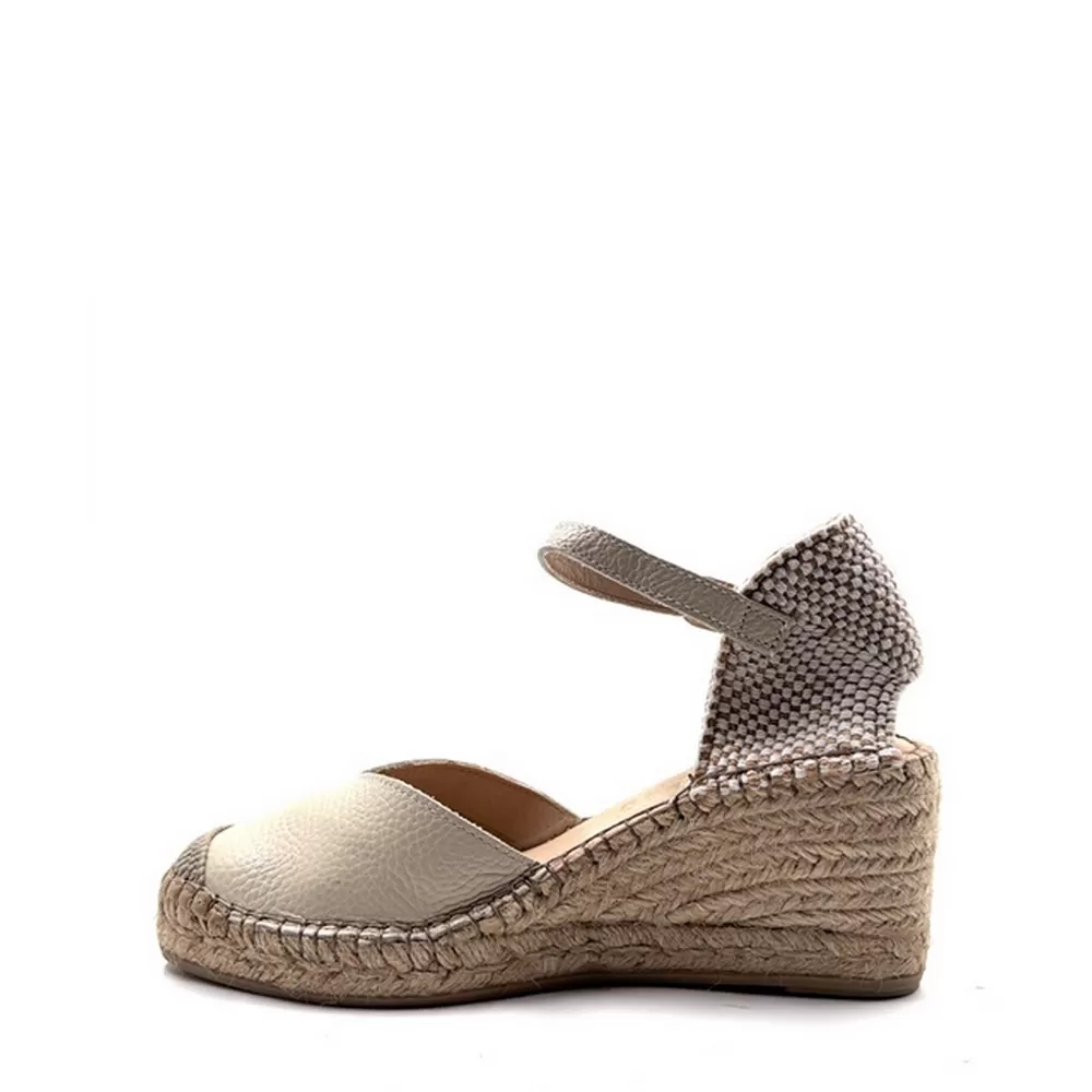 Γυναικείες Δερμάτινες Εσπαντριγιες 216300 Μπεζ Χρωματος Cosmic Latte